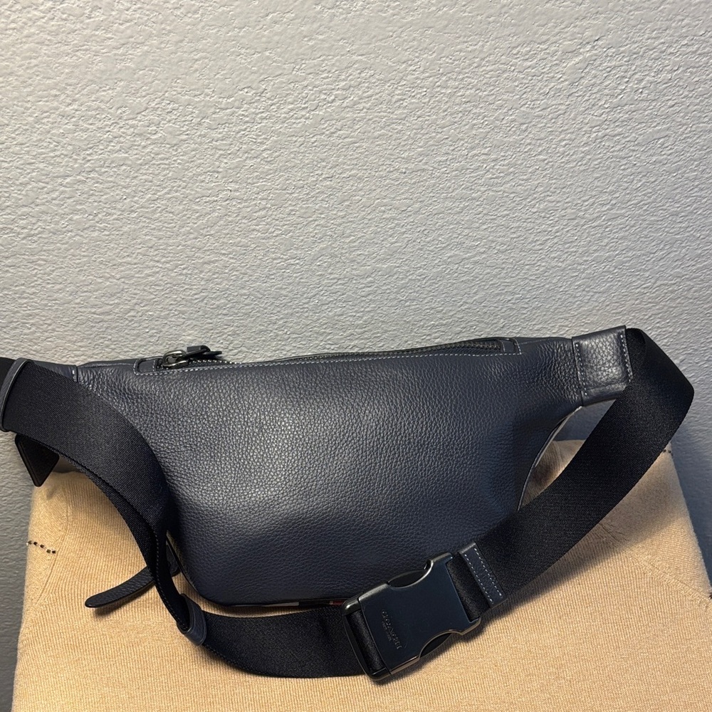 Coach Thompson Belt Bag In Signature Jacquard With Varsity Stripe - Picture 3 of 7